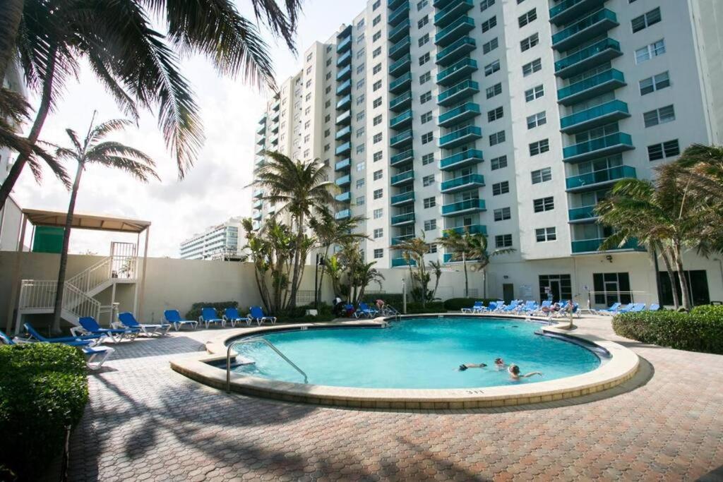Amazing Apartment On The Beach Hollywood Esterno foto